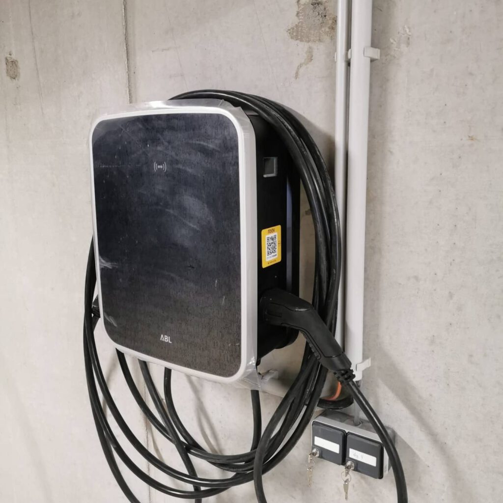 Referenzen E-Ladestationen