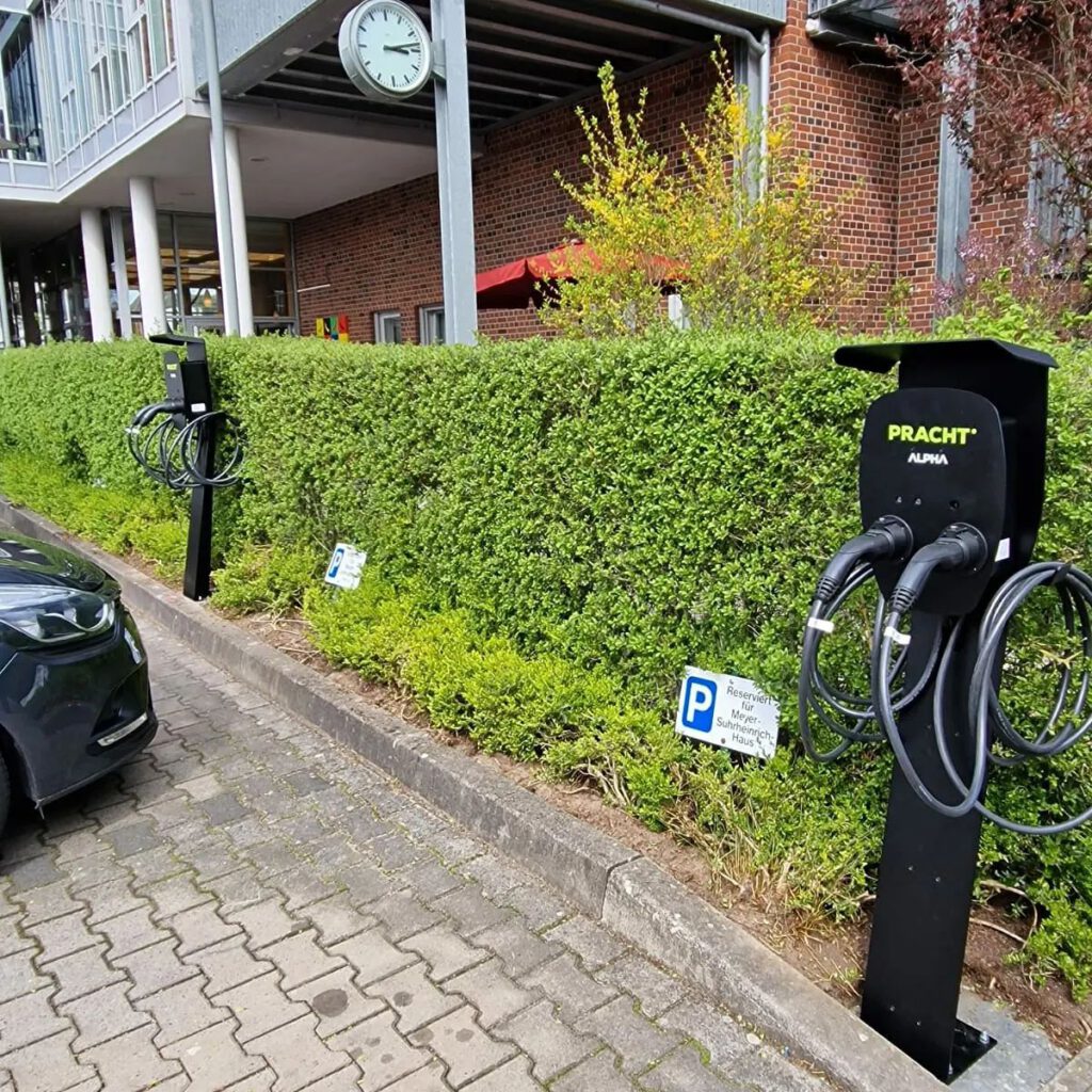 Referenzen E-Ladestationen